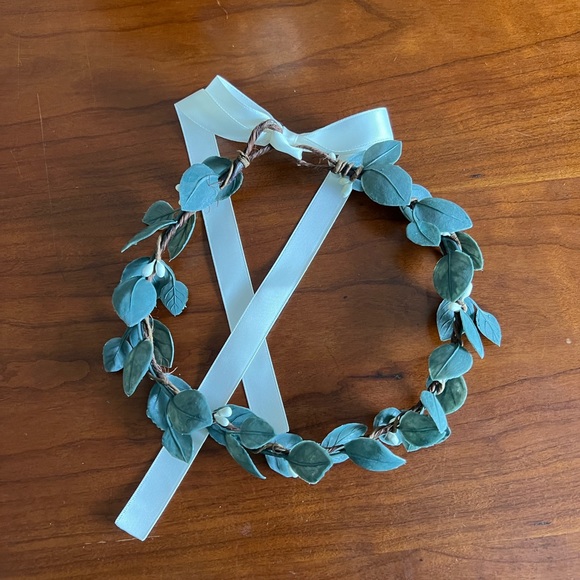 Flower Girl Basket with Matching Halo Crown- NWT - Picture 7 of 9